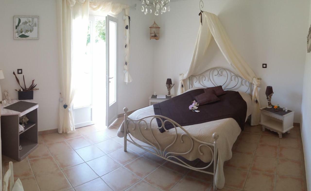 Hôtel Les Galines à Rians  Extérieur photo