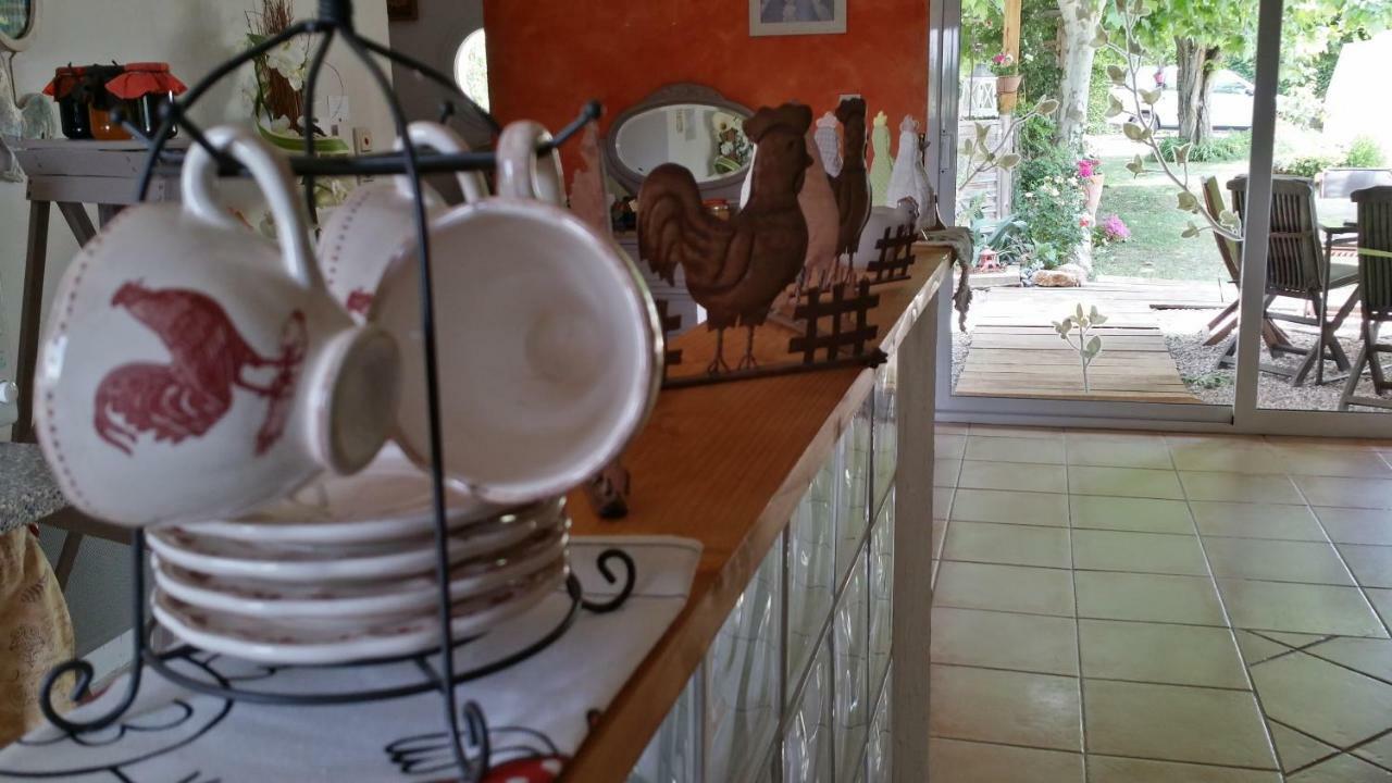 Hôtel Les Galines à Rians  Extérieur photo